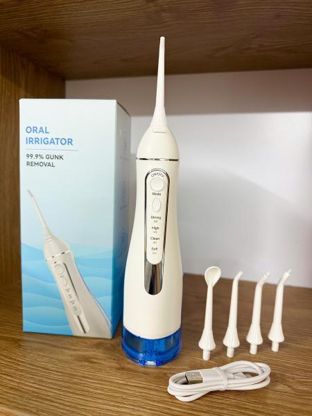 Máy Tăm Nước Cầm Tay ORAL IRRIGATOR - C260 